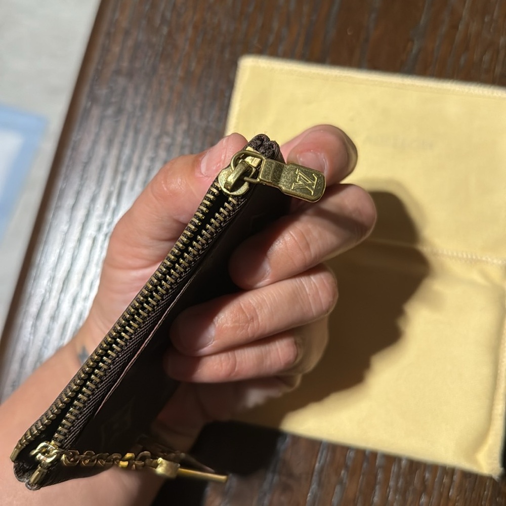 AUTHENTIC LOUIS VIUTTON KEY CLES - Picture 3 of 13